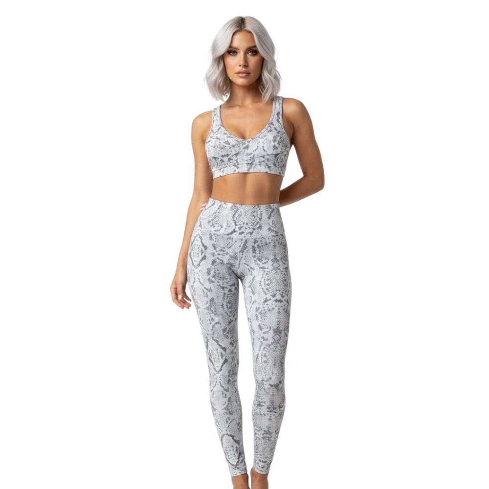 NEW VARLEY Snakeskin 2 PC Sports Bra and Leggings Yoga SET SIZE XS/S